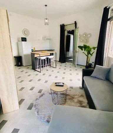 Urban Zen Appart Spacieux Studio Atypique Avec Bain A Remous Proche De Tout Pointe-à-Pitre Eksteriør billede